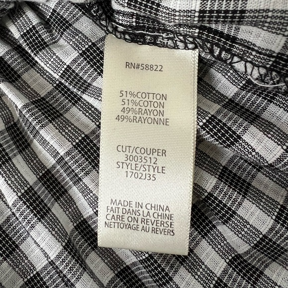 Max Studio Top - Picture 3 of 3